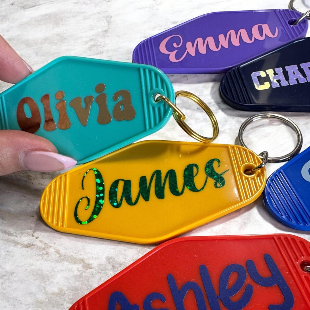 Personalized Motel Keychain With Name, Retro Hotel Keychain for Women ...