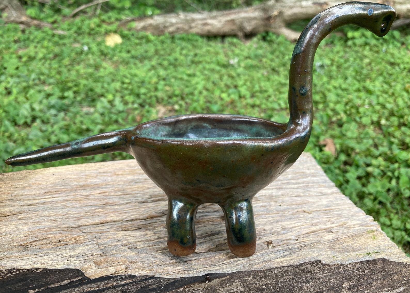dinosaur with bowl head