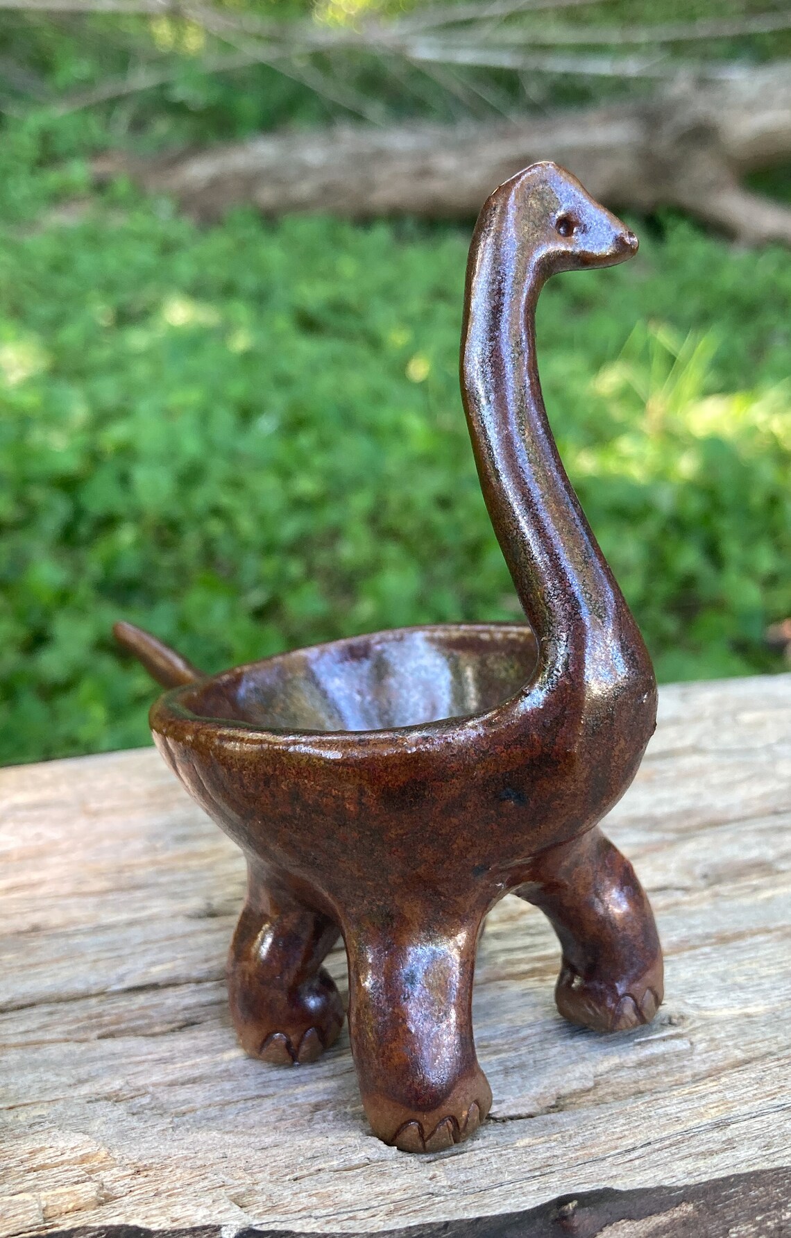 dinosaur with bowl head