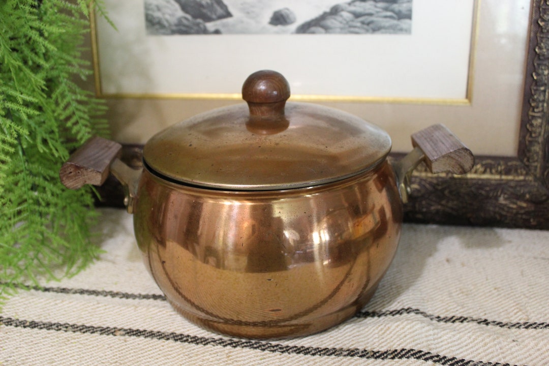 Vintage Covered Copper Pot Soup Stock Pot Wood Handles Brass Rivets