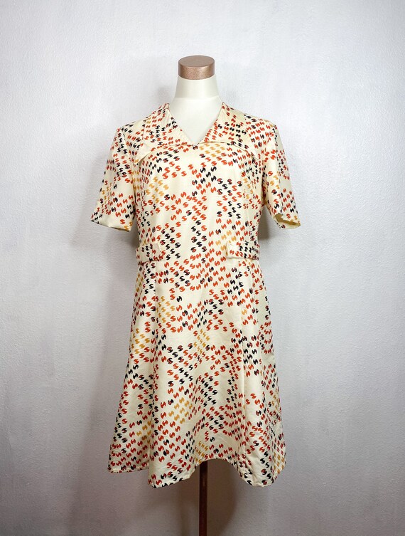 70’s Dagger Collar Dress