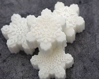 Snowflake Silicone Mold – 6-Cavity Christmas Soap & Baking