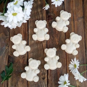 Small Bear Silicone Soap Mold - 20 cavities - Bear soap mold silicone molds plaster mold Ice mold silicone mold chocolate mold