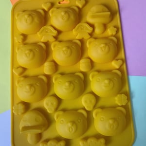 Bear Silicone Mold - 10 cavities - Bear soap mold silicone molds plaster mold Ice mold silicone mold chocolate mold bear chocolate mold