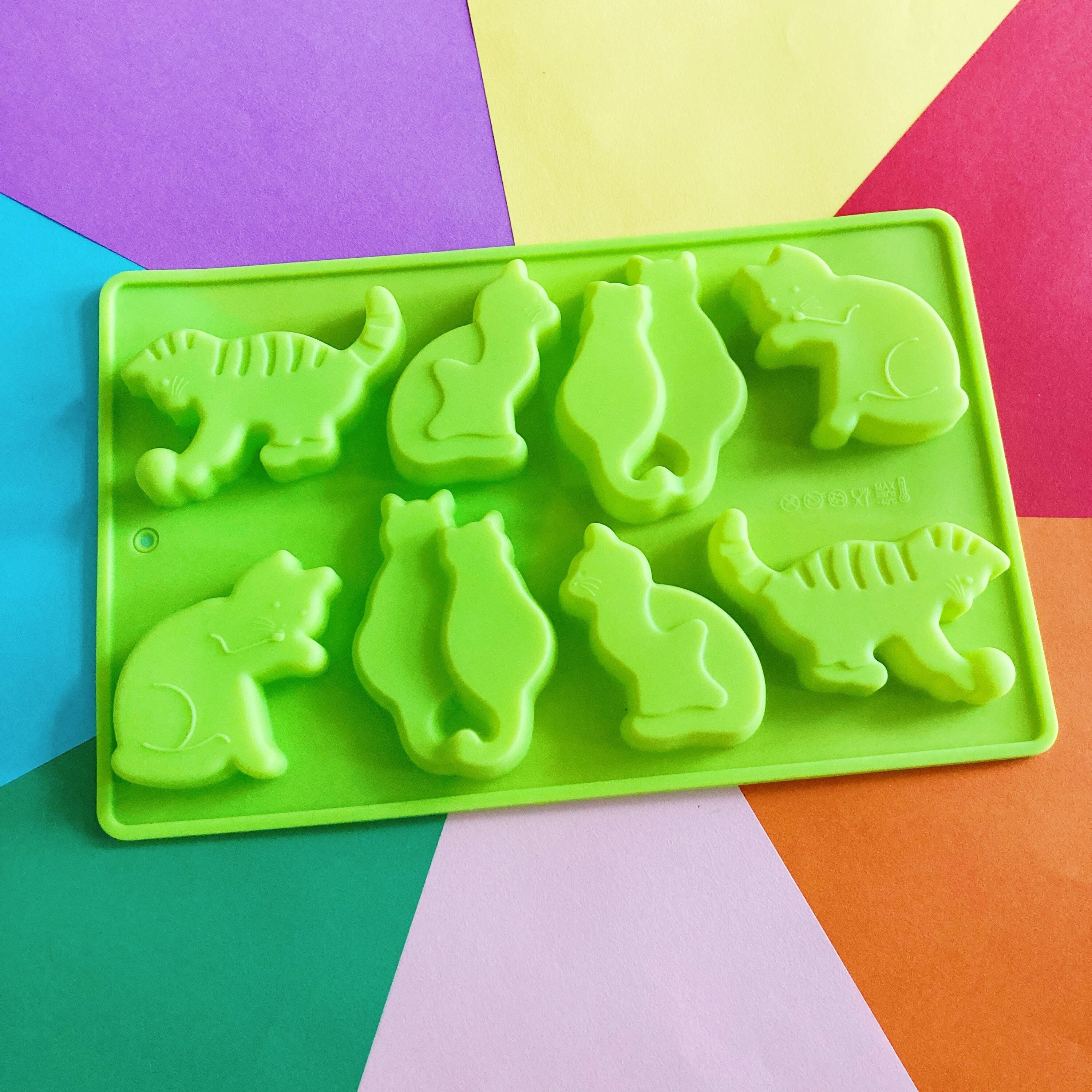Cat Shaped Ice Cube Tray - Cats in different positions - Animal Replica Mold