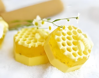 Forma silikonowa 3D Pszczoła na plastrze miodu - 1 komora - forma pszczoły, formy silikonowe, forma gipsowa, forma do lodu, forma na czekoladę, forma na owady, forma na świecę pszczoła