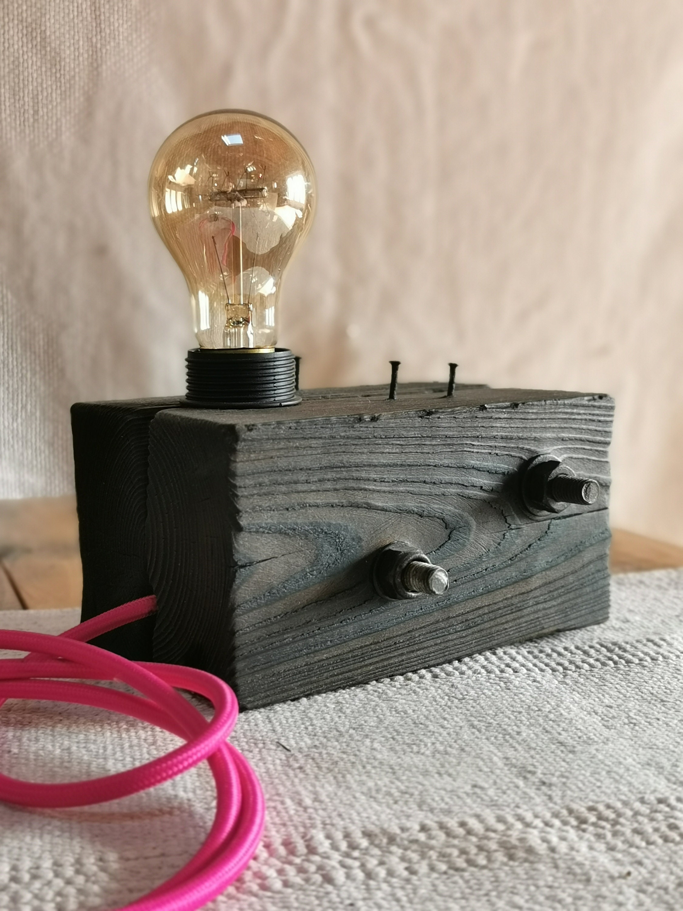 La Lampe à Clou - Edison en Bois Brulé