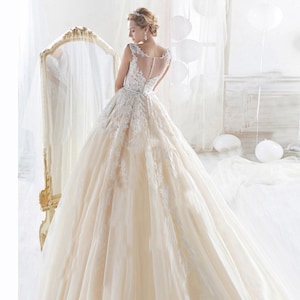 V-Neck Princess Floral Wedding Gown, Bridal Wedding Dresses lcnm