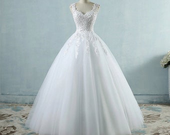 Ball-Gown/Princess Halter Floral Lace Wedding Gown, Court Train Bridal Wedding Dresses