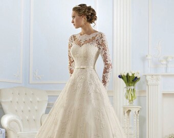 A-Line/Princess Scoop Neck Long Sleeves Court Train Wedding Dress