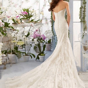 Sweetheart Mermaid Sweep Train Wedding Dress image 2