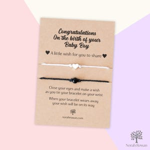 Félicitations pour la naissance de votre bébé garçon, cadeau pour maman et papa, nouveaux parents partageant des bracelets d'amitié, cadeau pour nouveau bébé