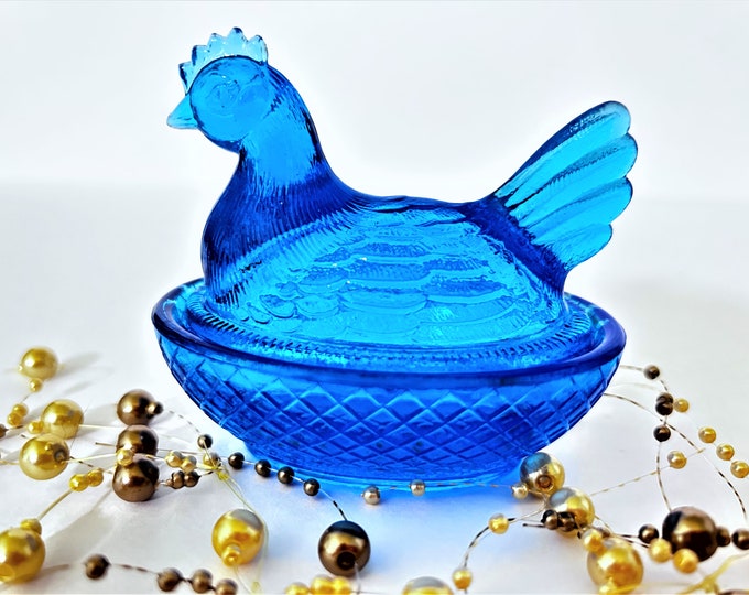 Vintage Degenhart, Mini Hen on Nest, Salt Cellar, Blue Pressed Glass