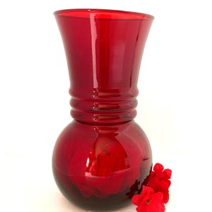 Vintage Anchor Hocking Royal Ruby Red Bud Vase, 1960s Glass