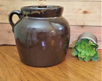 Vintage Pottery Crock Pot With Lid, Bean Pot, Handmade Pottery, Mid-Century Pot, Pottery Gifts for Men, Cabin Décor Rustic, Farmhouse Table