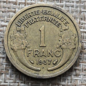 French Currency - 1937 - 1 Franc Morlon Copper-aluminum