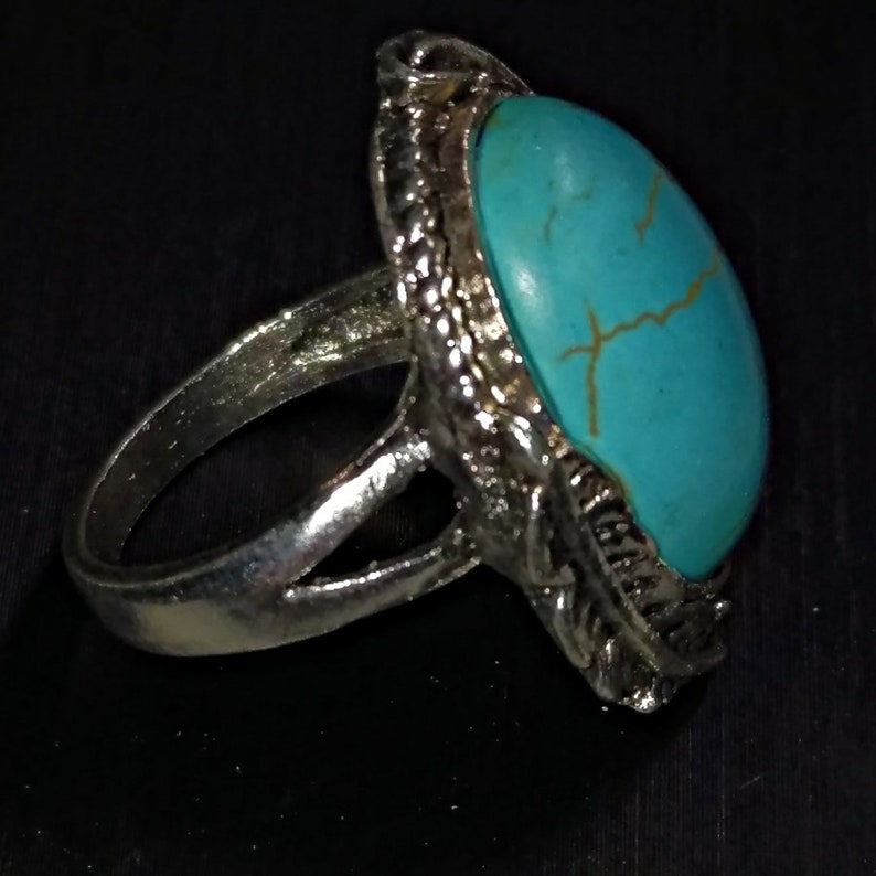 Silver plated and turquoise O 12-54 12 Ring Size 7 14