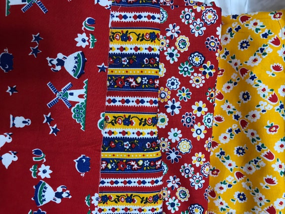 100/% Cotton Fabric Debbie Mumm SouthSea Imports Folk Art on Blue Check