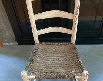 Antique Primitive Ladder Back Chair Rustic Distressed Chippy Paint Woven Seat Old Shabby Chic