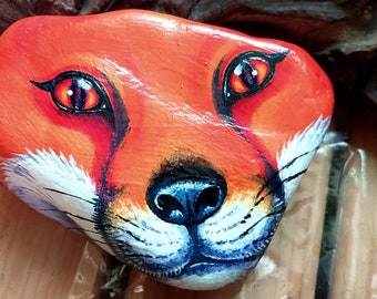 Fox animal portrait art stone painting hand-painted stone refined with acrylic paints and varnish