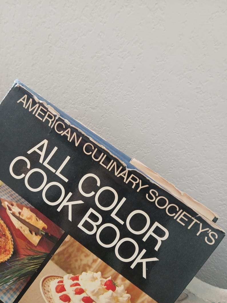Vintage 1974 American Culinary Society's All Color Cookbook Over 300 Recipes and Cooking Tips Hardcover image 9