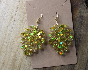 gold leaf resin earrings | handmade resin earrings, resin dangles | glitter earrings | trendy earrings |