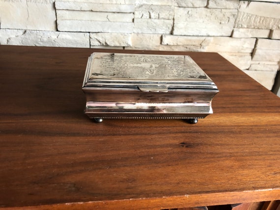Vintage Silver Plate Jewelry Box / Trinket Box