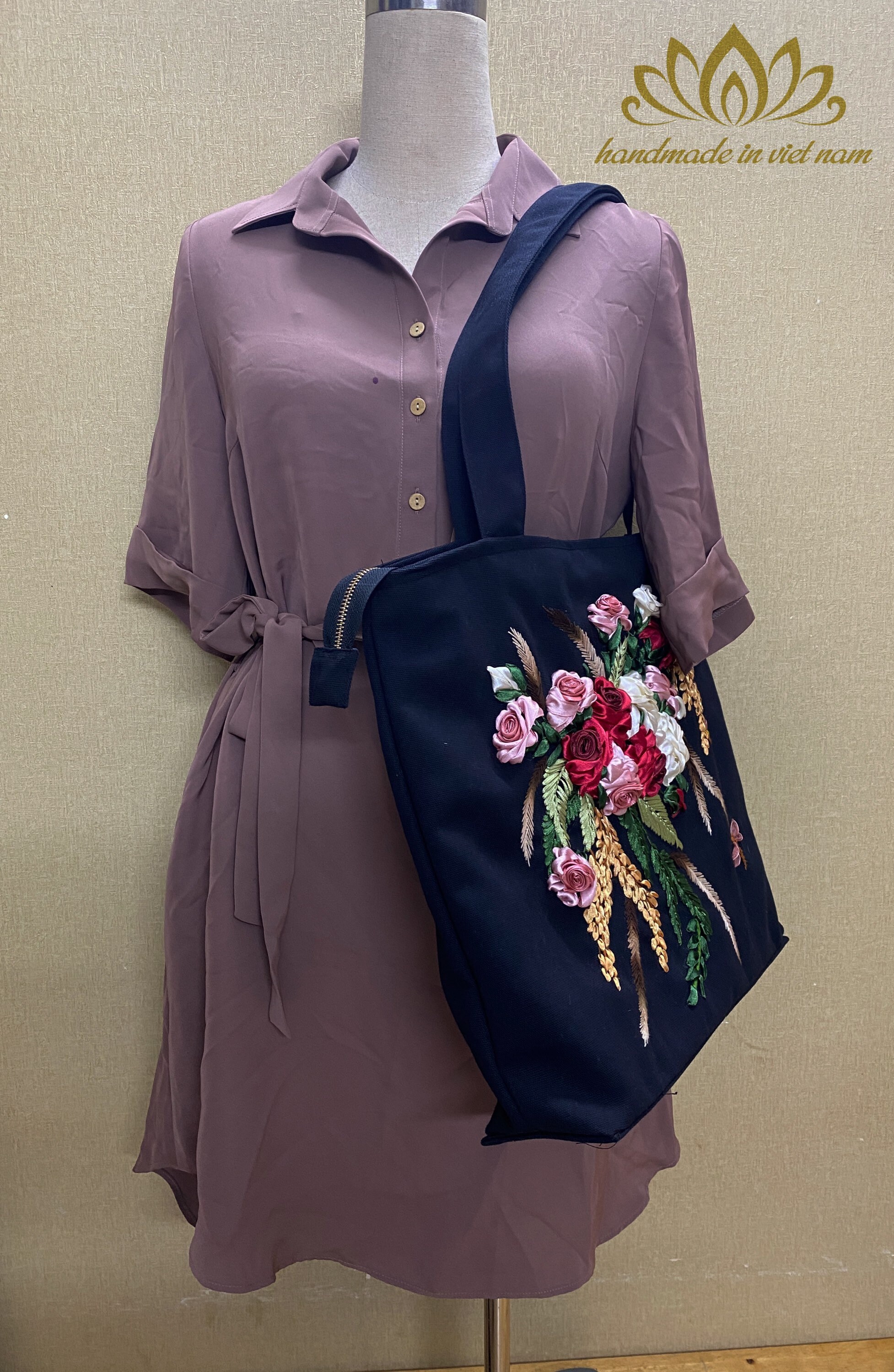 刺繍生地⋆*❁*大きめト－トバッグ⋆*❁*ハンドメイド il_fullxfull.3844600563_o97w.jpg