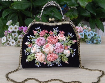 Kiss Lock Handbag | Handbag with shoulder strap | Unique ribbon embroidery