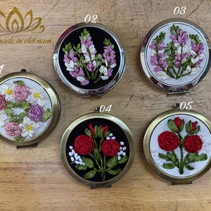 Hand embroidered pocket mirror, Makeup Mirror, Gift for her, Bridesmaid gift
