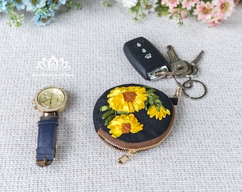 Carteira com chaveiro bordado, mini carteira fofa