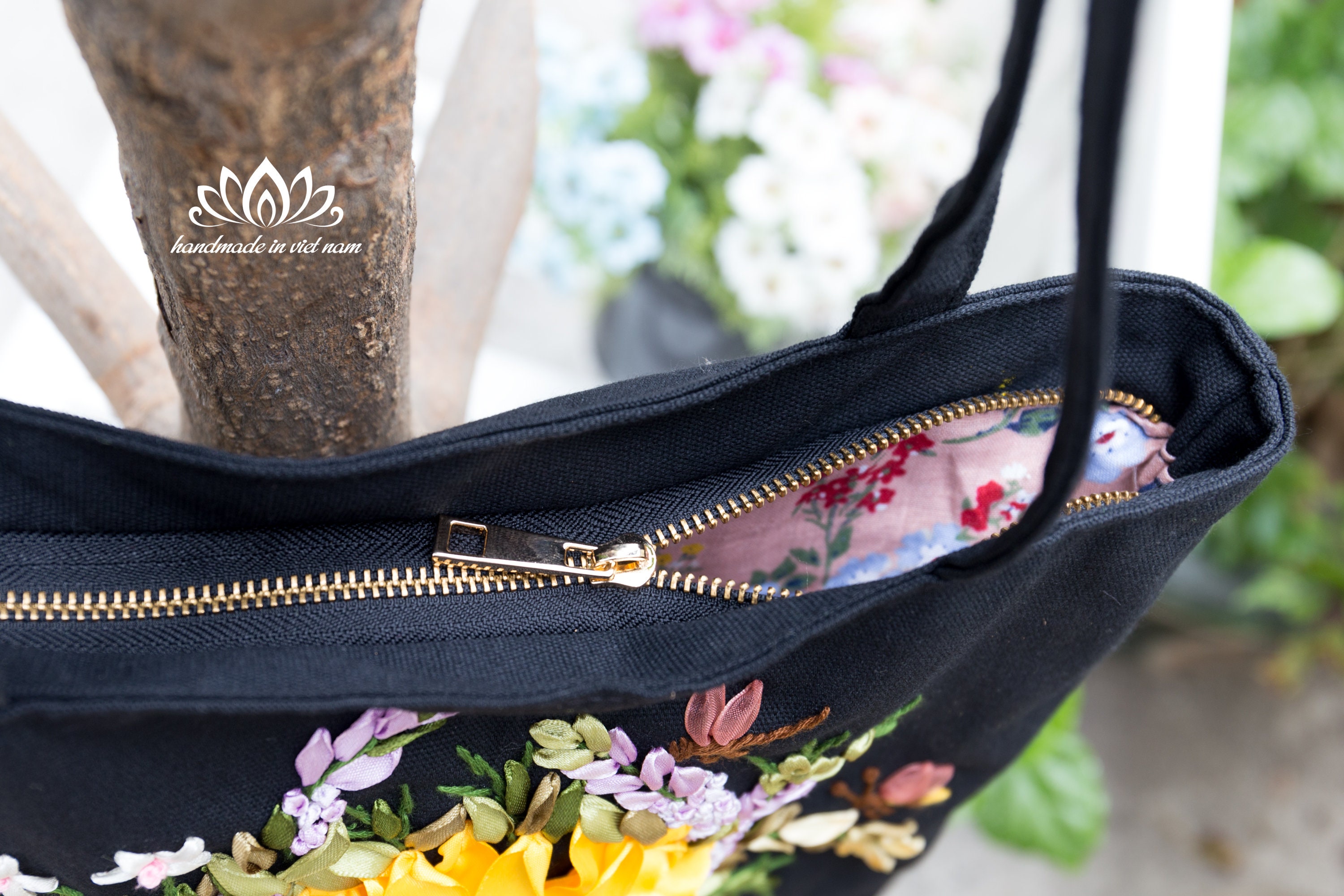 Embroidered Tote Bag With Zipper, Unique Ribbon Embroidery