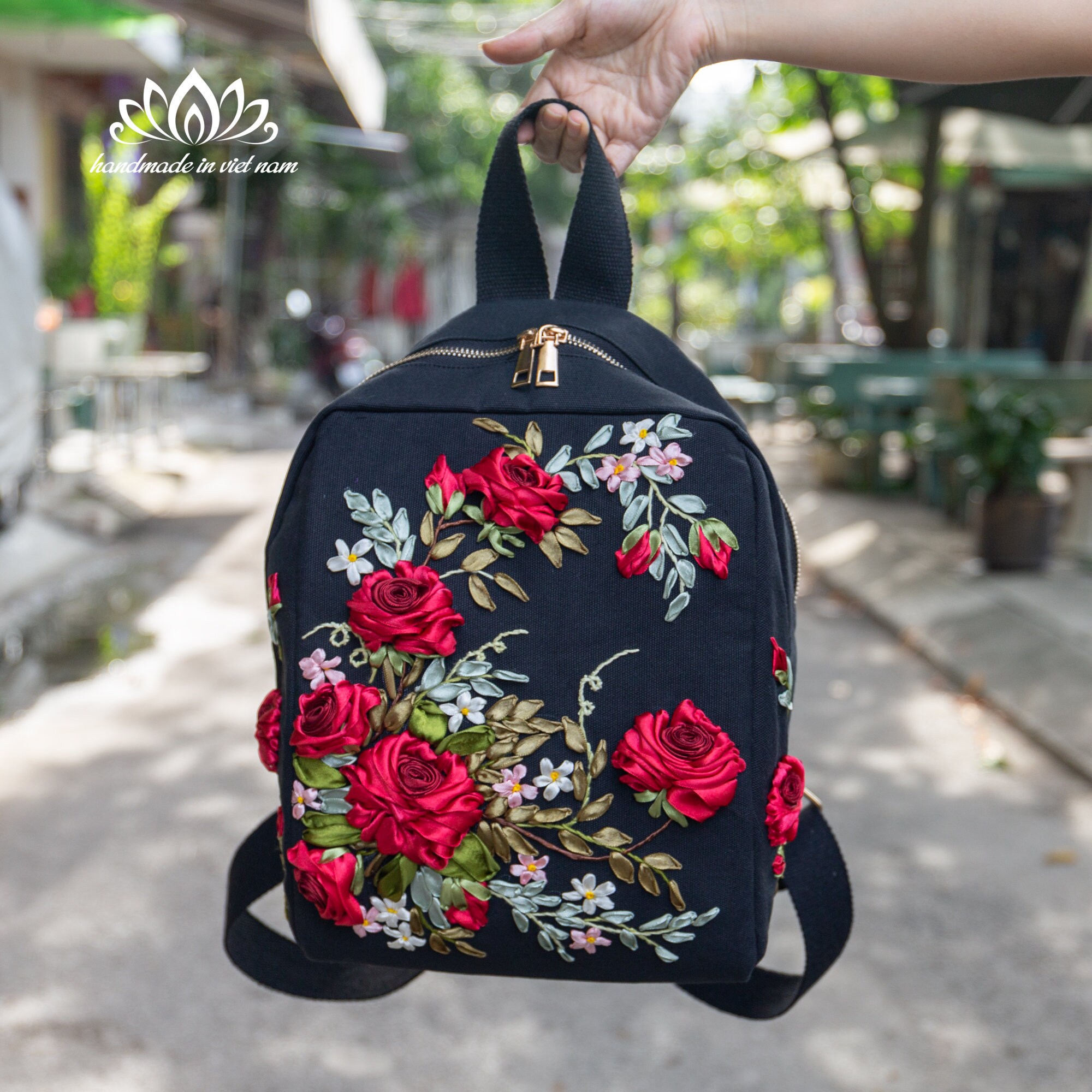Backpack roses embroidered handbag NEW Ribbon Embroidered Rose Jute Bag – QuinceFables main image 4