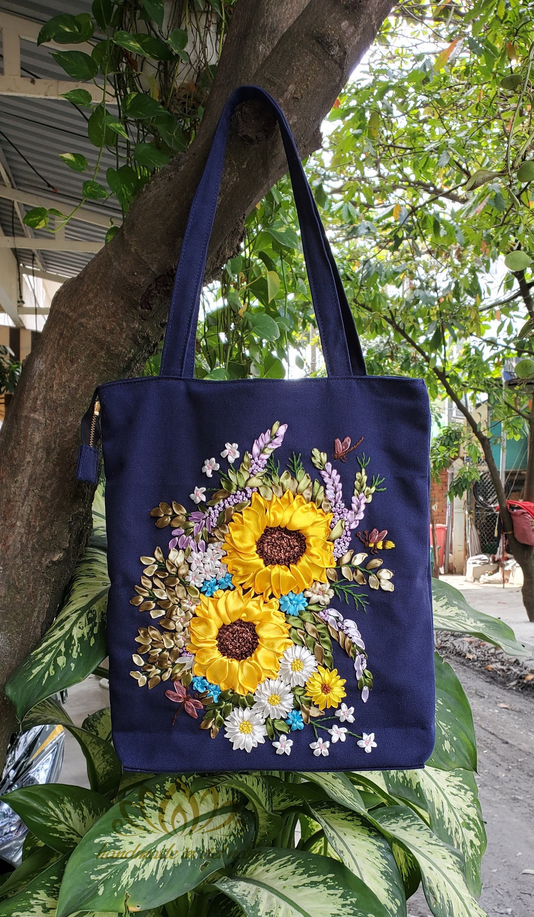 ジッパー付き刺繍トートバッグ、ユニークなリボン刺繍、手作り ジッパー付き刺繍トートバッグ、ユニークなリボン刺繍、手作り
