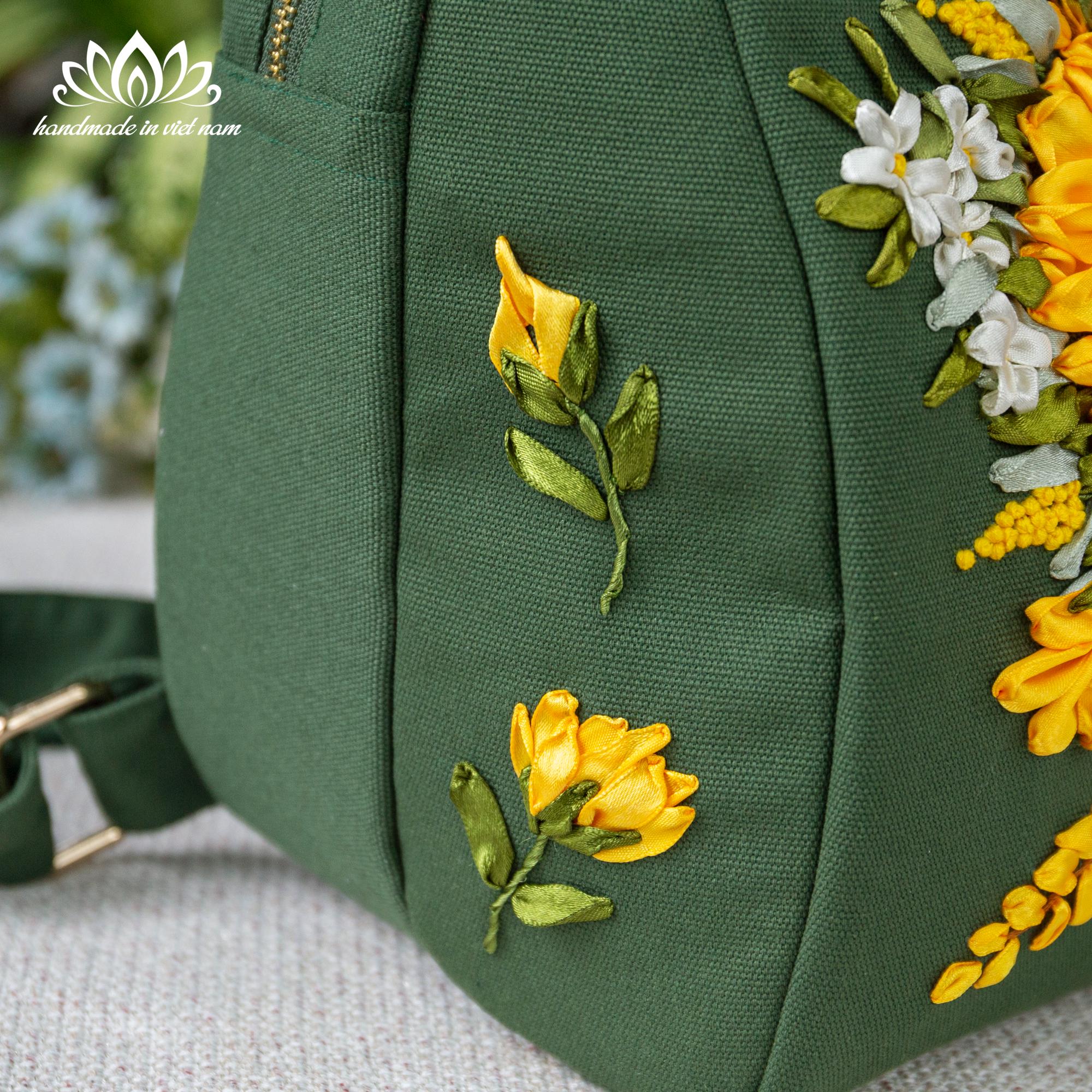 Beautiful Sunflower Embroidery Backpack, Unique Ribbon  display picture 1