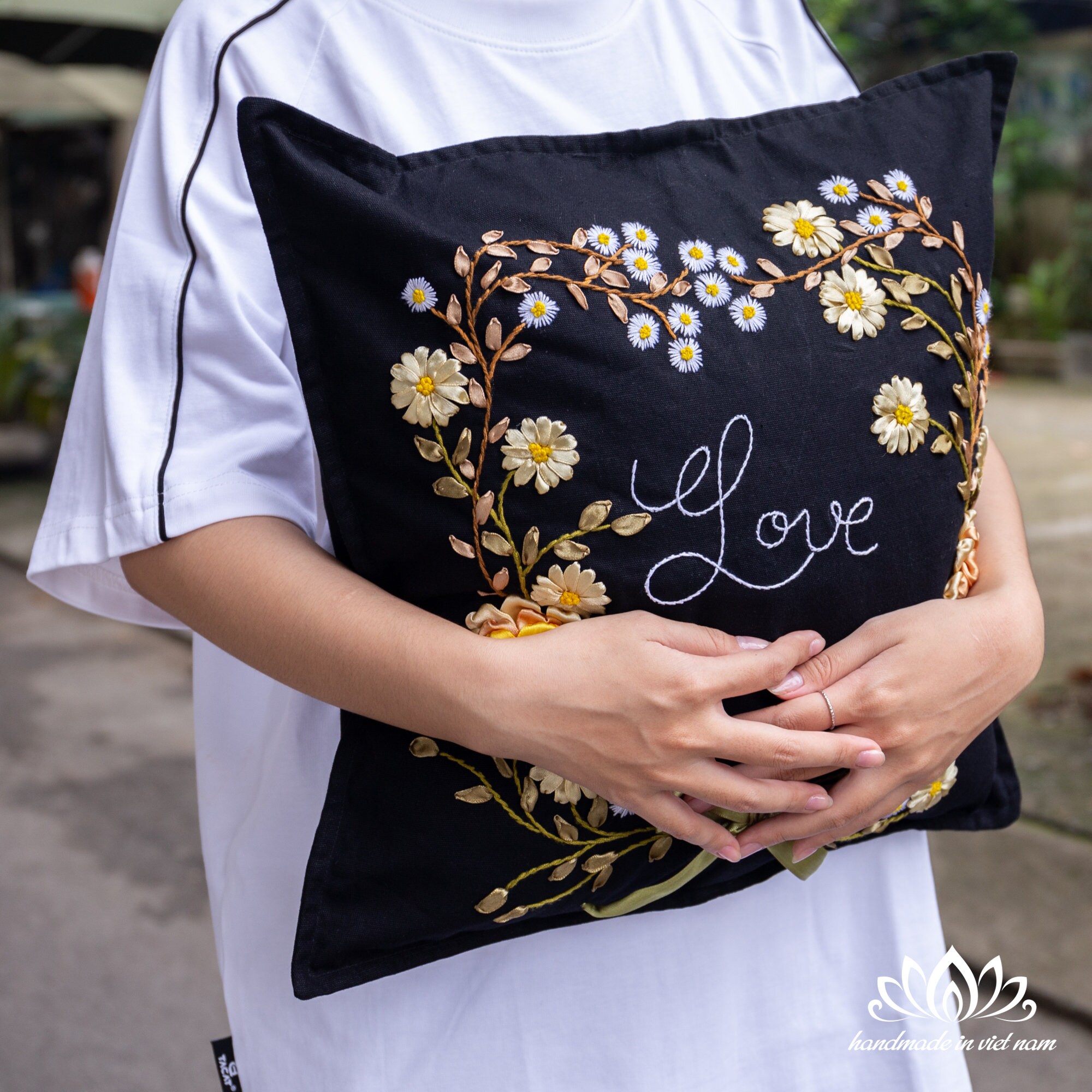 Hand Embroidered Cushion Cover, Pillowcase Embroidered With