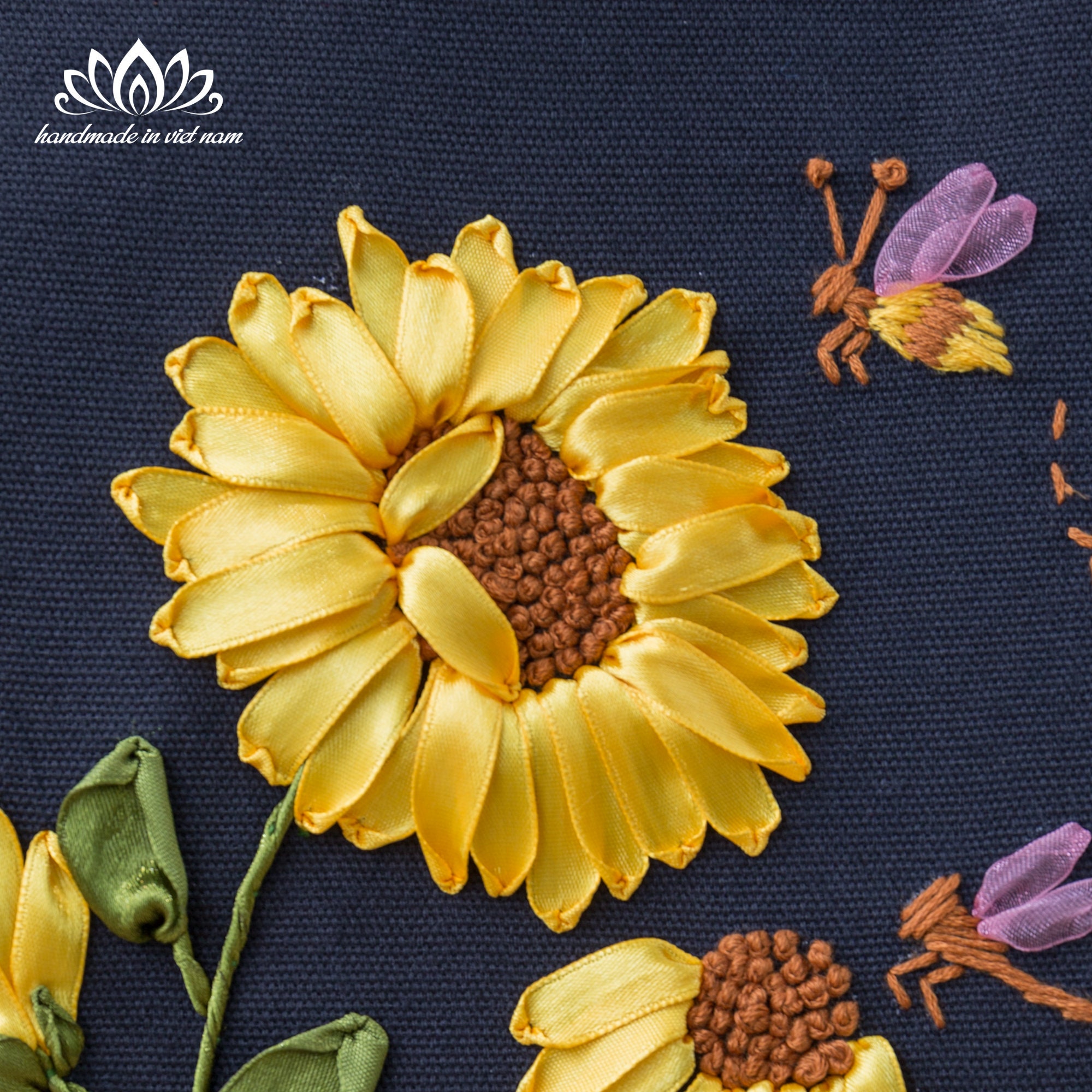 Embroidered Sunflower Backpack, Handmade Sewing Backpack  display picture 3