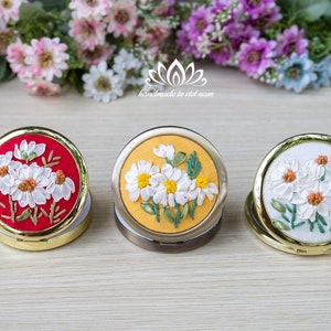Embroidered pocket mirror | Makeup Pocket Mirror | Compact Mirrors | Bridesmaids gift