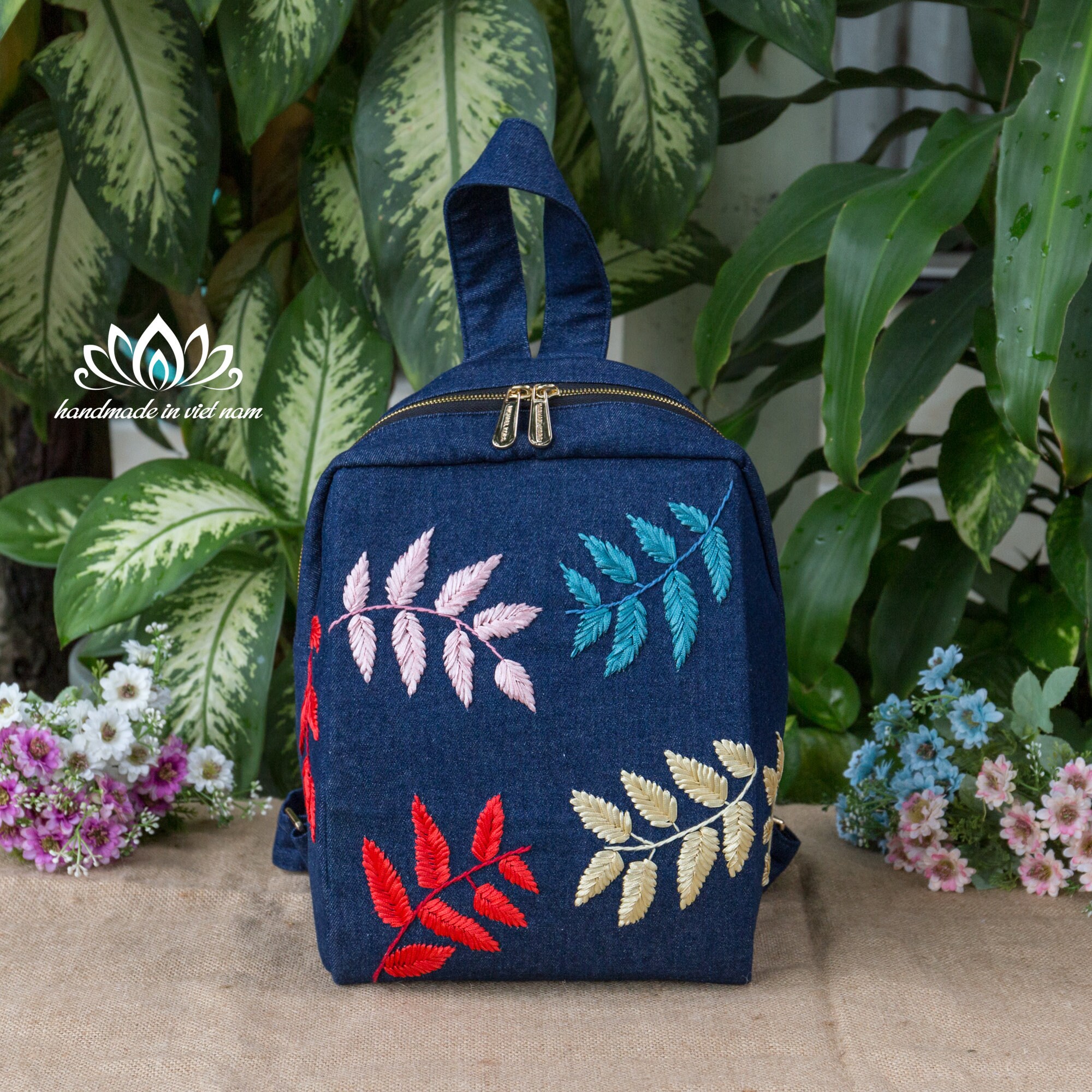 ??HP?Embroidered Bucket Backpack My 8 year old wanted a HP backpack for school. We couldn main image 2