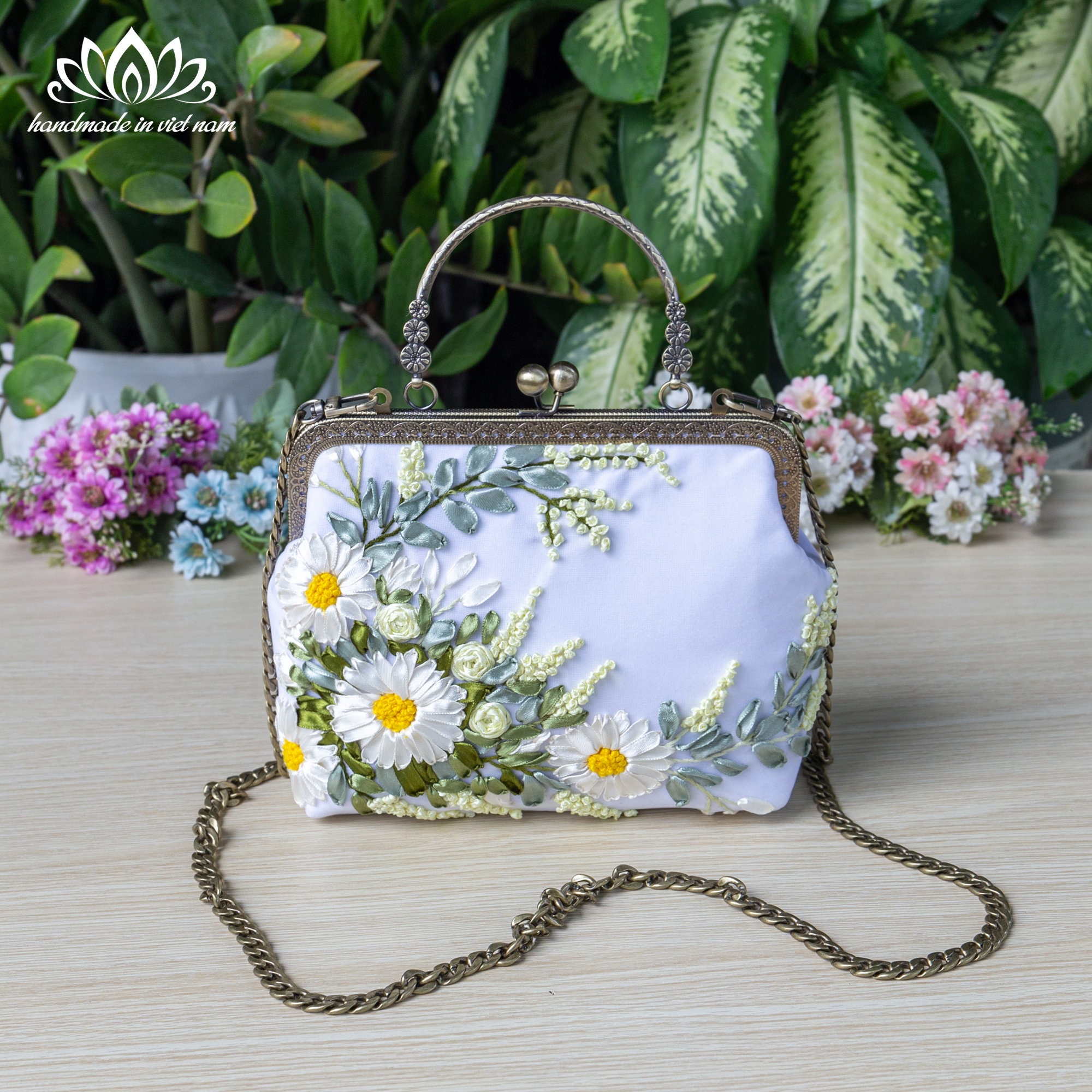 Kiss Lock Handbag | Handbag With Shoulder Strap | Unique Ribbon
