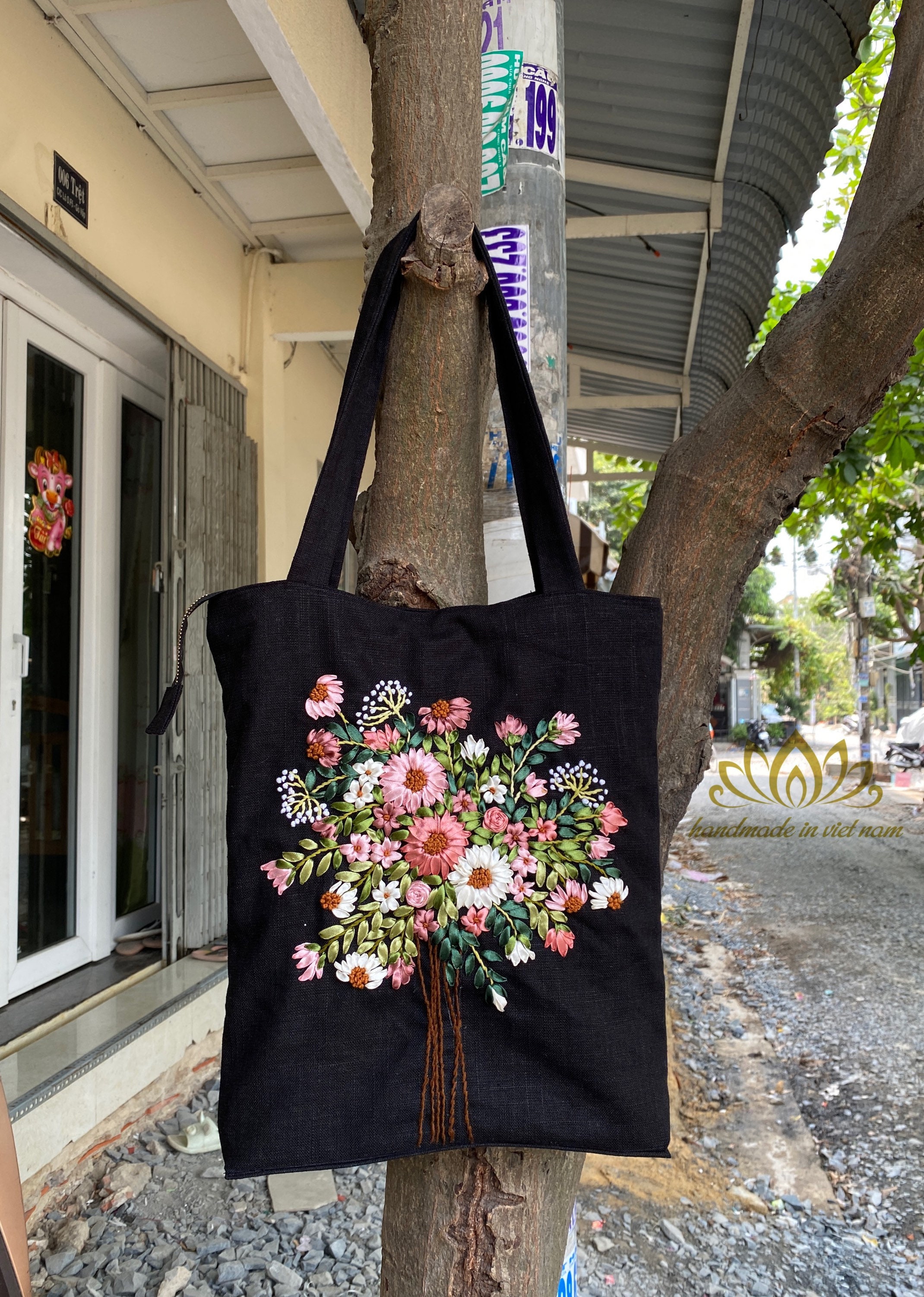 Embroidered Tote Bag With Zipper, Unique Ribbon Embroidery