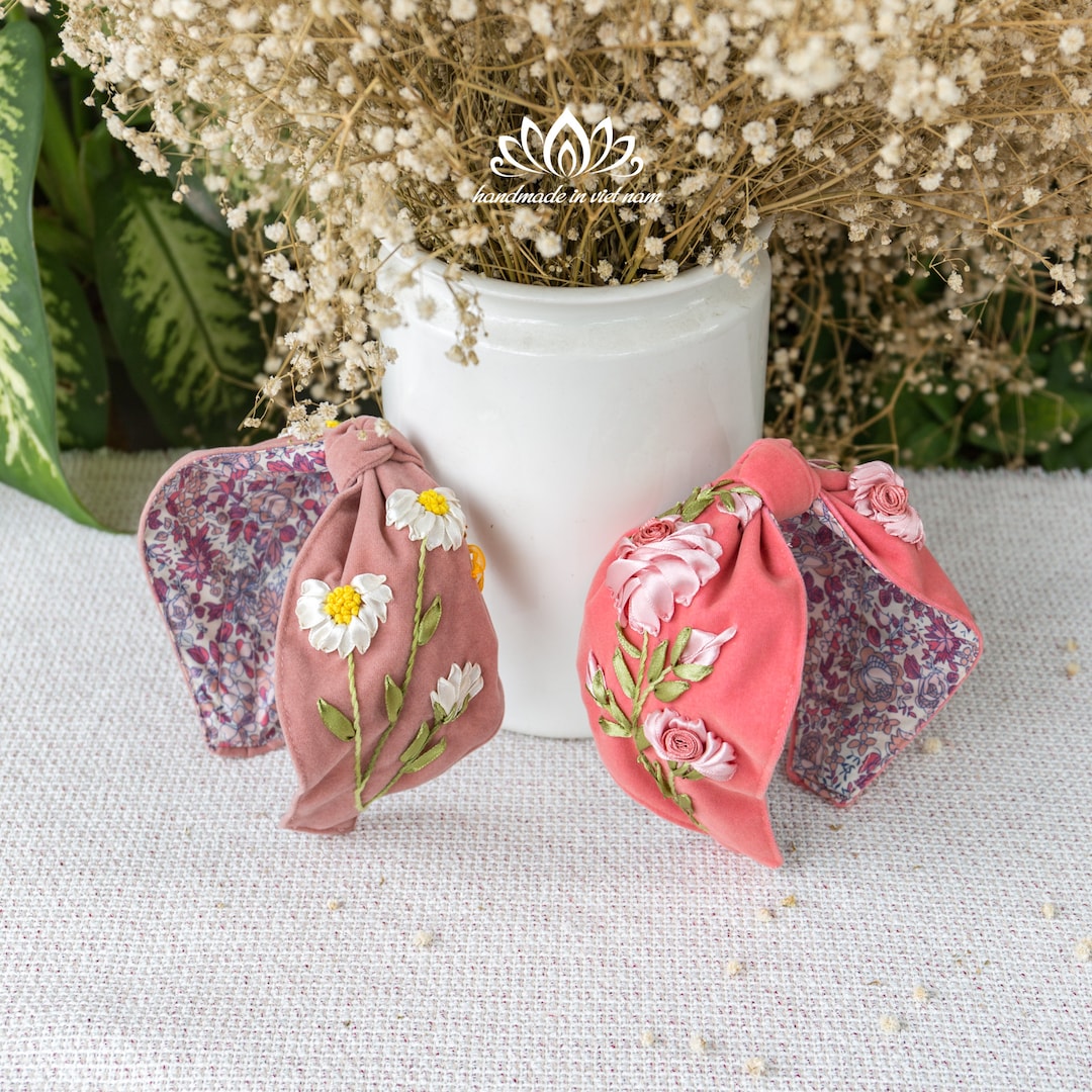 Floral Ribbon Embroidered Velvet Headband, Soft Handmade  display picture 1