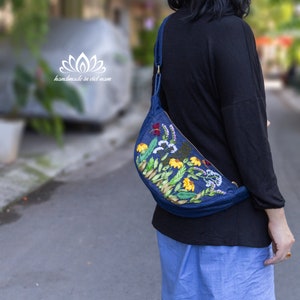 Ribbon embroidered dumpling bag | High Capacity Underarm Bag