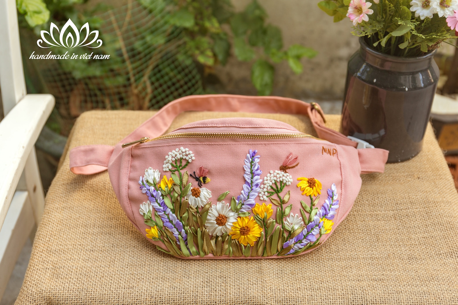 Anokhi Hand Embroiderd Belt Bag for women