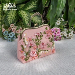 Bestickte Handtasche | Bändchenstickerei |  tolle Qualität | einzigartiges Produkt