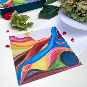 Bunte wiese und mäandrierender Fluss leere Notizkarte mit Umschlag für handgeschriebene Notizen künstlerische stationäre Grußkarte für alle Gelegenheiten