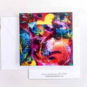 Divertente biglietto di auguri astratto vuoto con busta per un amico, regalo artistico stazionario per gli amanti dell'arte. Biglietto d'auguri colorato per tutte le occasioni