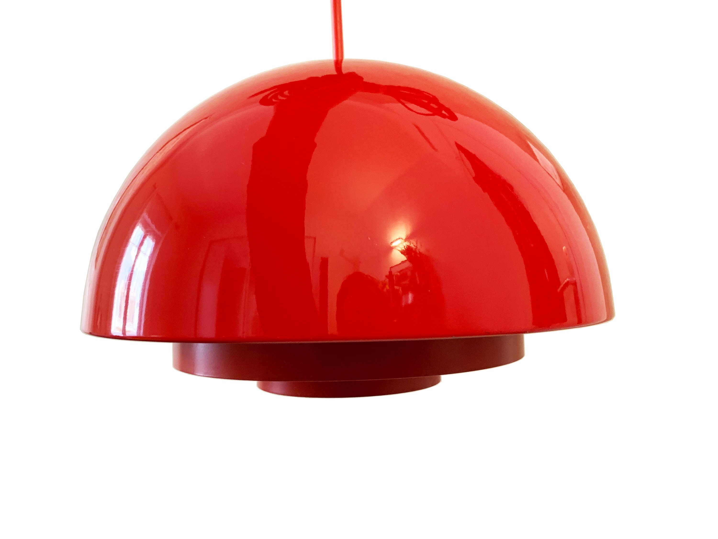 Pendentif Absolument Magnifique Conçu Par Jo Hammerborg Dans Les Années 70 Cette Lampe Rouge A Été P