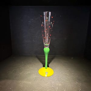 Anne Nilsson (1953) - &#39;Clown&#39; Champagne Glas - Produced By Orrefors, Sweden - Height 26.5 cm.