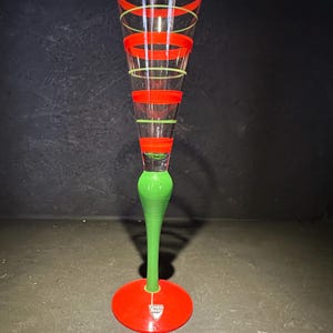Anne Nilsson (1953) - &#39;Clown&#39; Champagne Glas - Produced By Orrefors, Sweden - Height 26.5 cm.